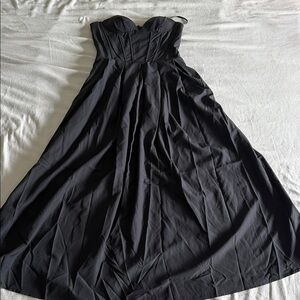 Elegant Black Strapless Evening Gown